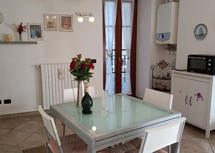 Lakeside - Larihome B01