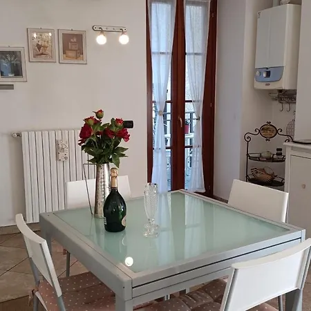 Lakeside - Larihome B01